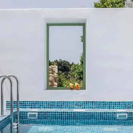 Nouvelle15 Cozy House With Private Pool Casa de Férias *