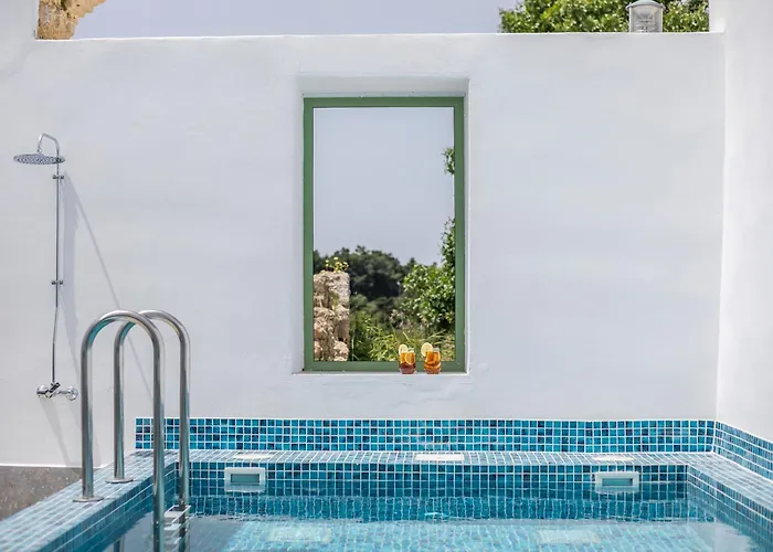 Nouvelle15 Cozy House With Private Pool بيت للعطل *